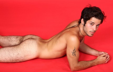 Un bel homme nu latino et ses fesses : 15 octobre 2010