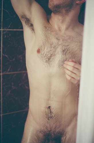 Homme gay sous la douche bite gonflee MEGA GOURDIN PLAN CUL CHARTRES